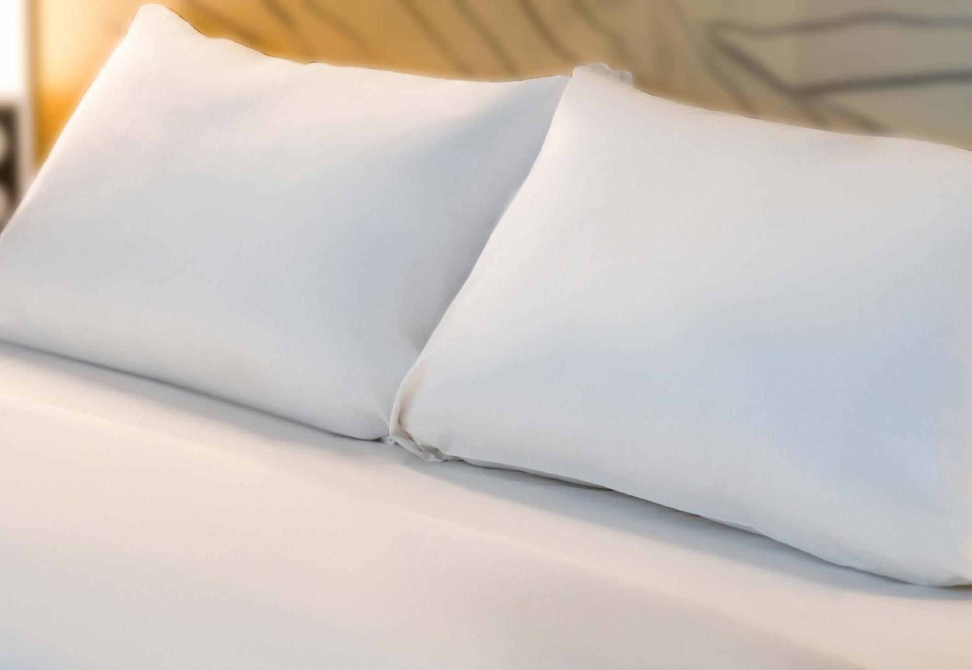 B&B Hotel 韦瑞-夏特林 外观 照片